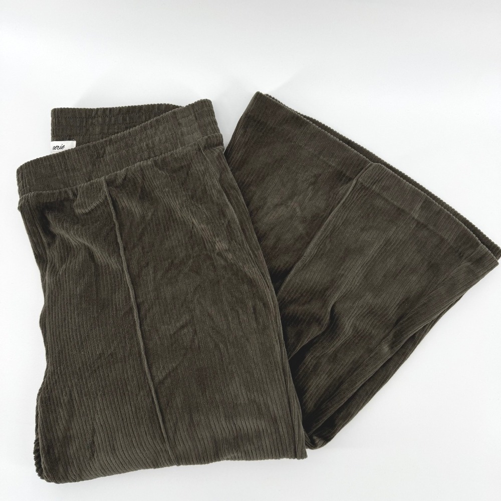 Aerie Chill Velour Corduroy Ribbed Flared Pant Medium Olive Green Seamed Relaxed